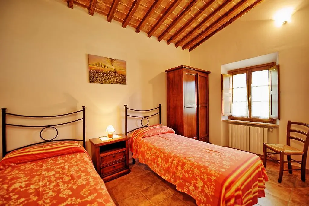 Villa Picchio By Posarellivillas Volterra Italy